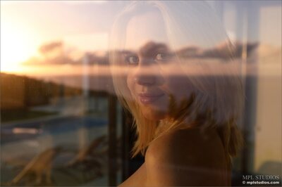 Lana Lane Day Into Night By MPL Studios - photo 00