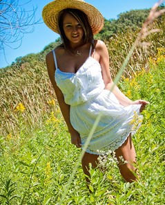 Nikki Sims Summer Breeze