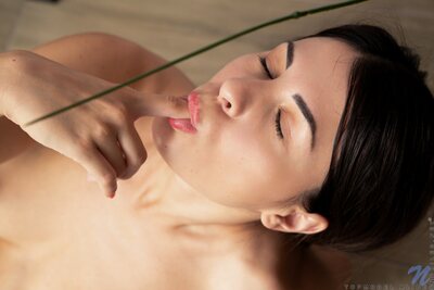 Topmodel Alice Naked Yoga By Nubiles - photo 11