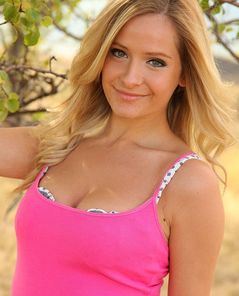 Elle Richie nude