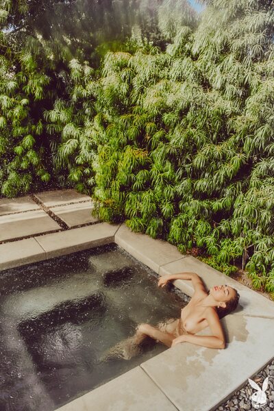 Genevieve Liberte Radiant Waters By Playboy - photo 08
