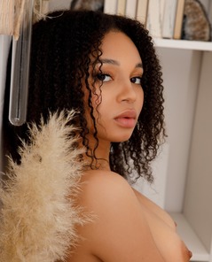 Lily Lilac Down Time By Playboy