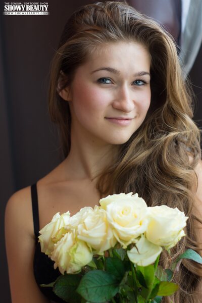 Busty teen Aliona - photo 01