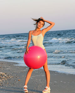 Monika Beach Fitness By Showy Beauty