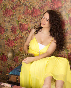 Katerina Playful Mood By Showy Beauty