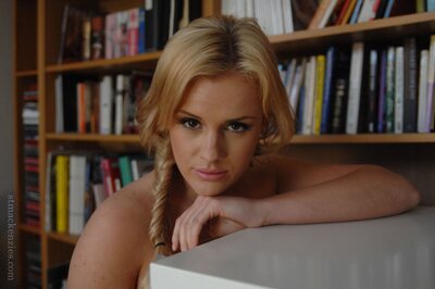 Amy Green from St Mackenzies - photo 03