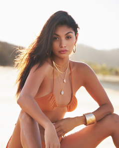 Carolina Reyes Sunkissed By Superbe Models