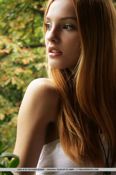 Kira W erotica - photo 06
