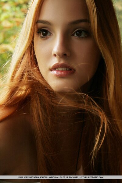 Kira W erotica - photo 11