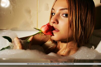 Pure erotica with Kira W - photo 15