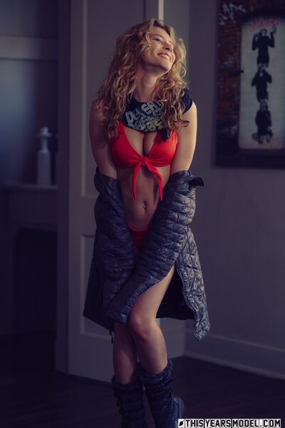 Meet Alice Antoinette By This Years Model - photo 01