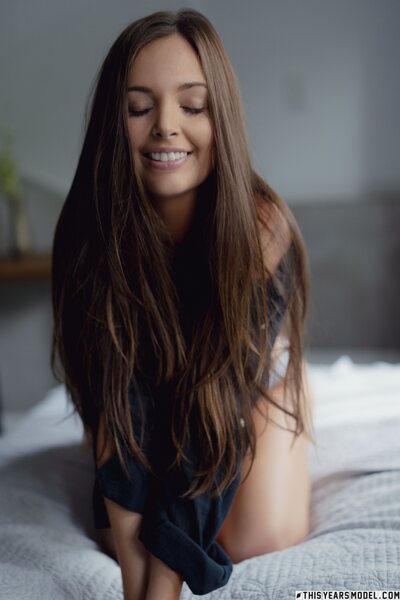 Meet Jenna Loren By This Years Model - photo 08