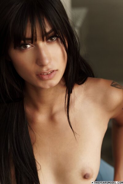 Lunch Time Taylor By This Years Model - photo 05