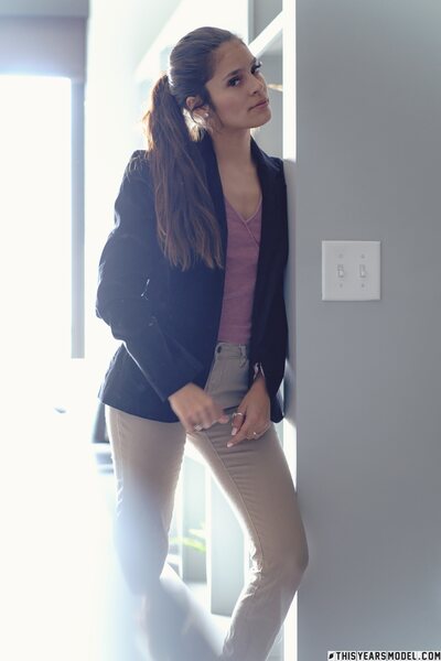 Tessa Jay Business Naked By This Years Model - photo 01