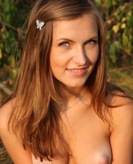 Cute girl Aline