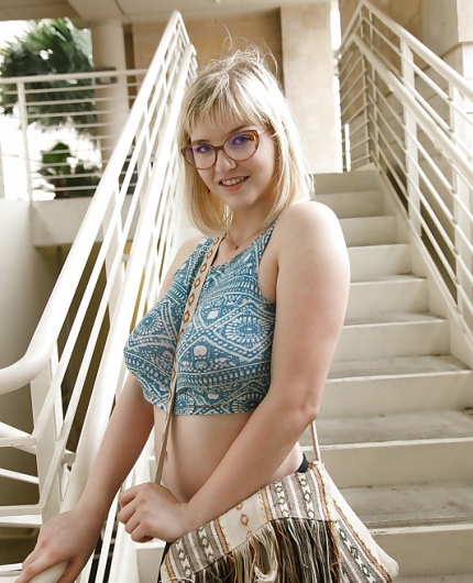 Vicky Chandler At The Domain By Zishy