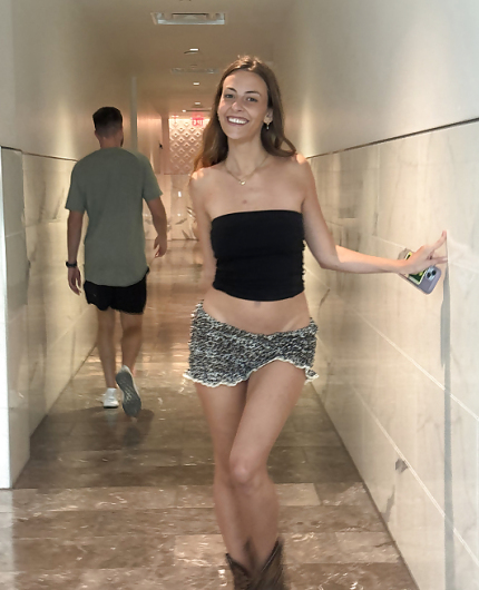 Leila Playful Strip In Fitting Room And Store Tease