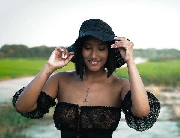 Alika Penagos The Straw Hat By Met Art X