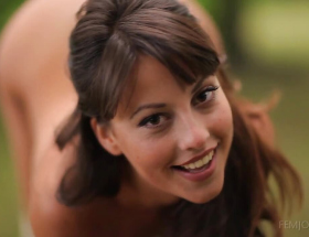 Video Lorena G In A Natural Outdoor Nude Photoshoot By The Garden