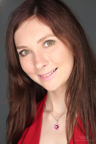 Casting Kattie Gold - photo 00