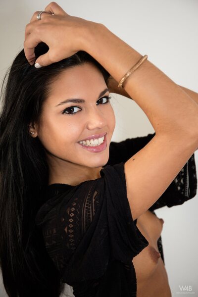 Casting Apolonia By Watch 4 Beauty - photo 01