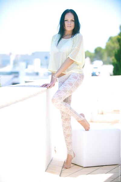 Melanie B by Wow Girls - photo 00