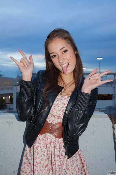 Carlee Delima Fashion Valley - photo 01