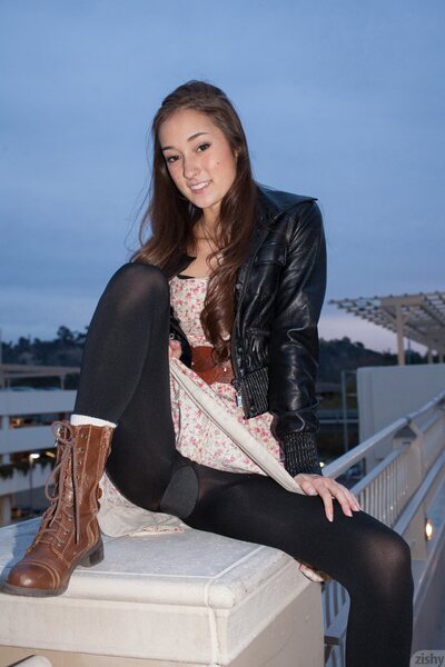 Carlee Delima Fashion Valley - photo 03