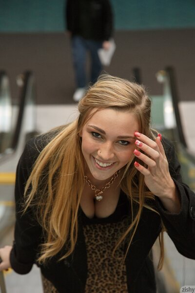 Kendra Sunderland PDX Files - photo 02