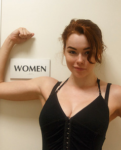 Sabrina Lynn Rents A Lambo By Zishy