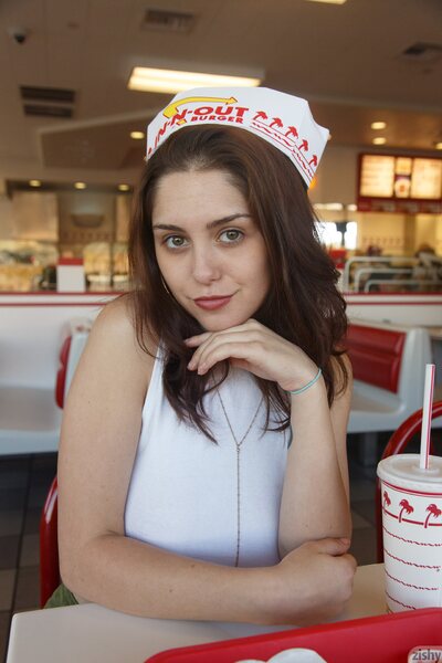 Christine Ash In And Out By Zishy - photo 01