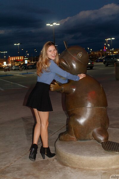 Katie Darling Whats Buc-ees By Zishy - photo 06