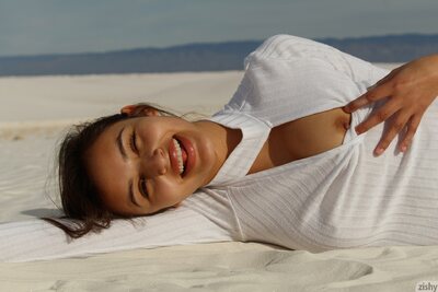 Alejandra Cobos White Sands I By Zishy - photo 09
