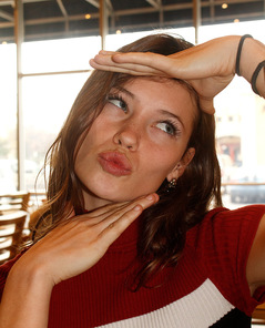 Gaby Mueller Vs Pad Thai By Zishy