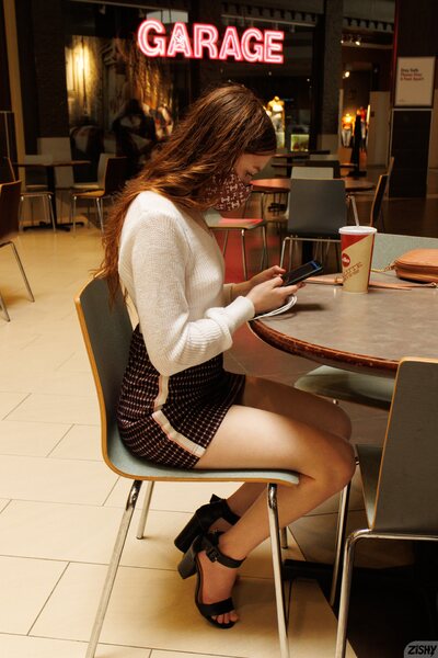 Myra Glasford Mall Therapy By Zishy - photo 04