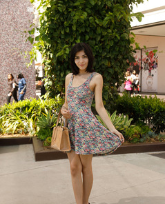 Camila Gomez Photos With Friends By Zishy