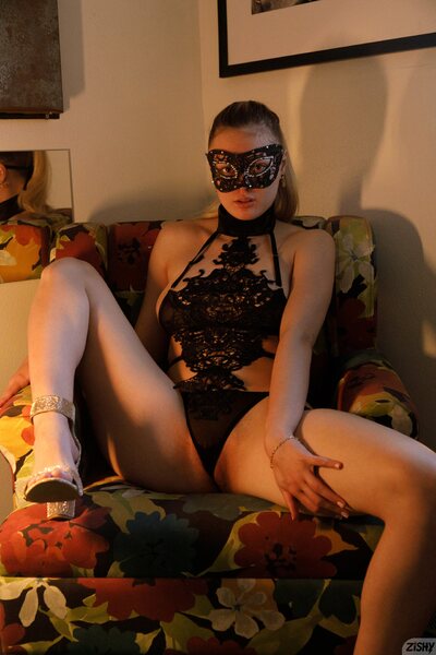 Amber Moore Eyes Wide Slut By Zishy - photo 05