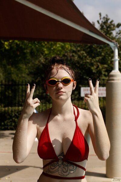 Emberlynn Schmidt Texas Swimming 2 - photo 03
