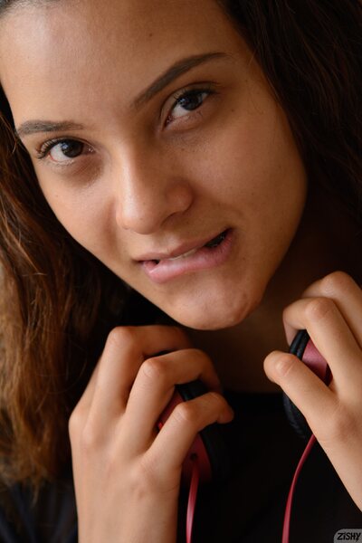 Seductive Desk Scene With Tenaya Dauda In Soft Natural Light Mood - photo 02