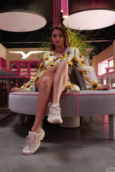Sunflower Dress And Poolside Summer Heat With Margo Dumas - photo 04