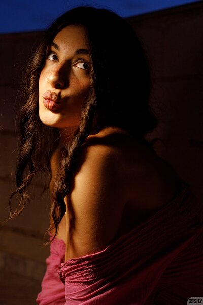 Pink Lace Sunset Portraits With Sary Gimalda Outdoors At Dusk - photo 05