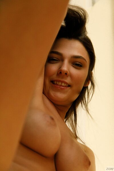 Natural Indoor Nude Portrait Session With Melba Chastain - photo 08