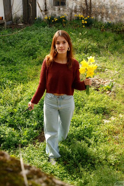 Spring Flowers And Rustic Outdoor Poses With Lima Caceres - photo 00